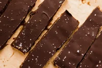 Homemade Gluten-Free Caramel Shortbread Bars