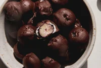 Chocolate Blueberry Frozen Yogurt Indulgence