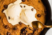 Cozy Paleo Pumpkin Chocolate Chip Skillet Cookie