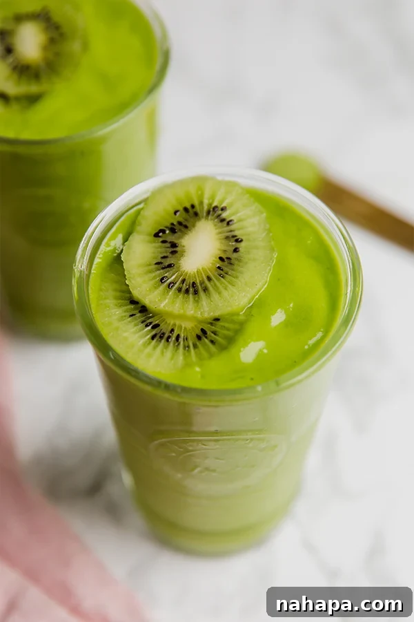 Matcha Green Smoothie: a vibrant, healthy, and energizing drink